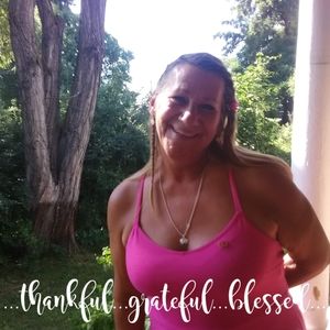 Meet your Posher, Robyn